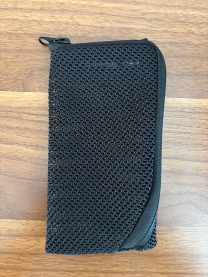 Folded Zipper Pouch - Mesh